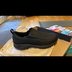 Men’s NIB size 11 Moc’s